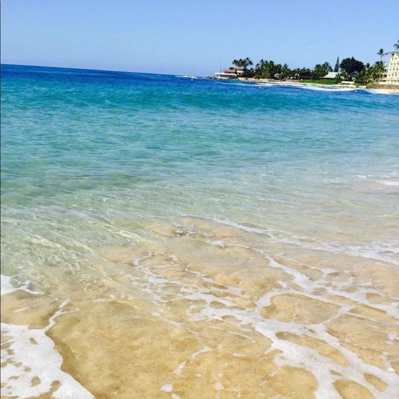 Meet your Posher, Farah - Picture 1 of 1